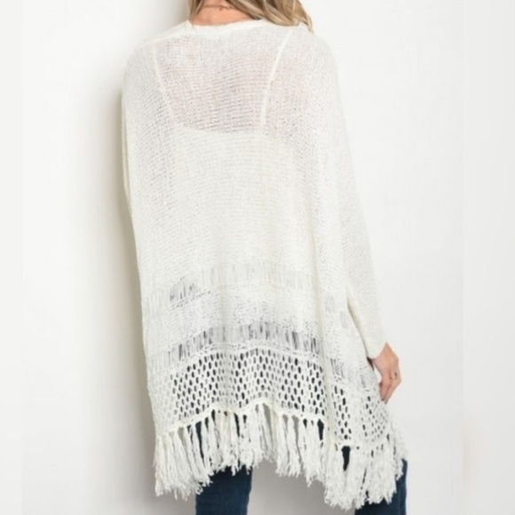 LAST 1! Ivory Knit Fringe Designed Cardigan - Picture 2 of 4